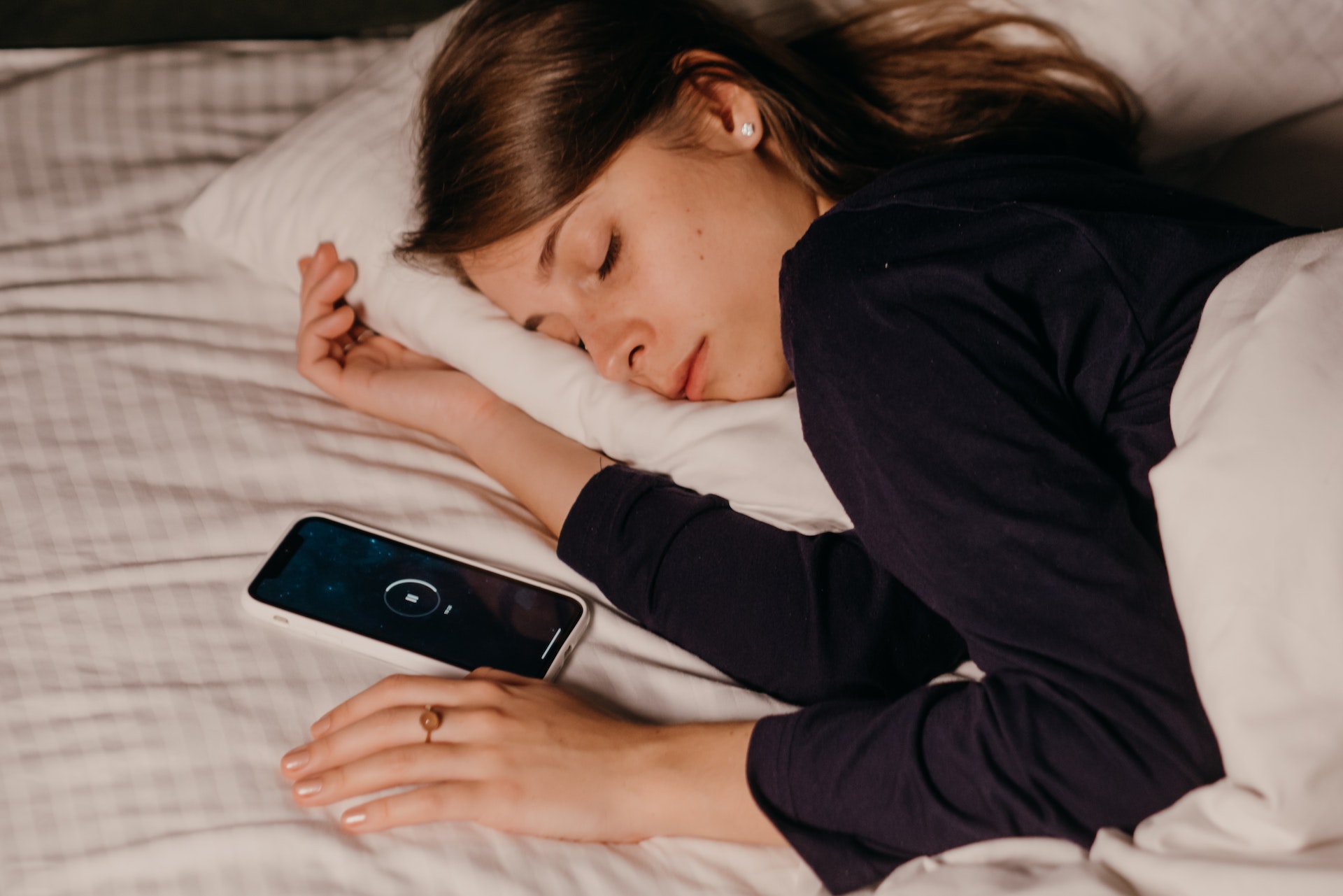 main gadget sebelum tidur bisa menyebabkan depresi